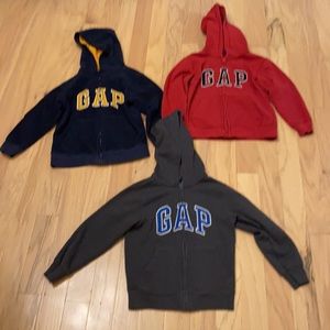 Gap sweatshirts size 6-7 T.